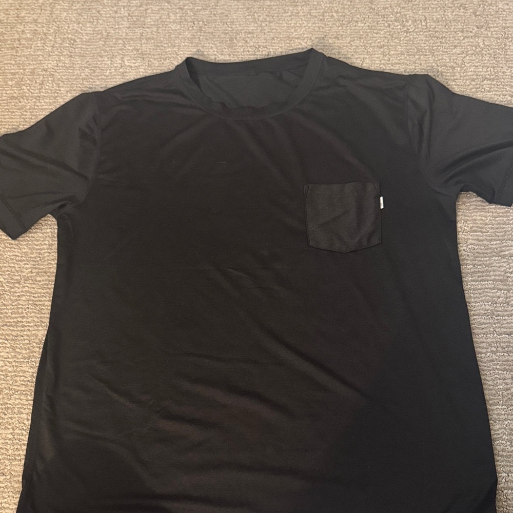 Vuori Black Short Sleeve Tee